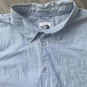 Men’s North Face short sleeve button up (XXL)
